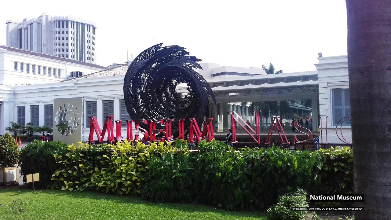 Zen Rooms Rujia Pecenongan Jakarta Bagian luar foto