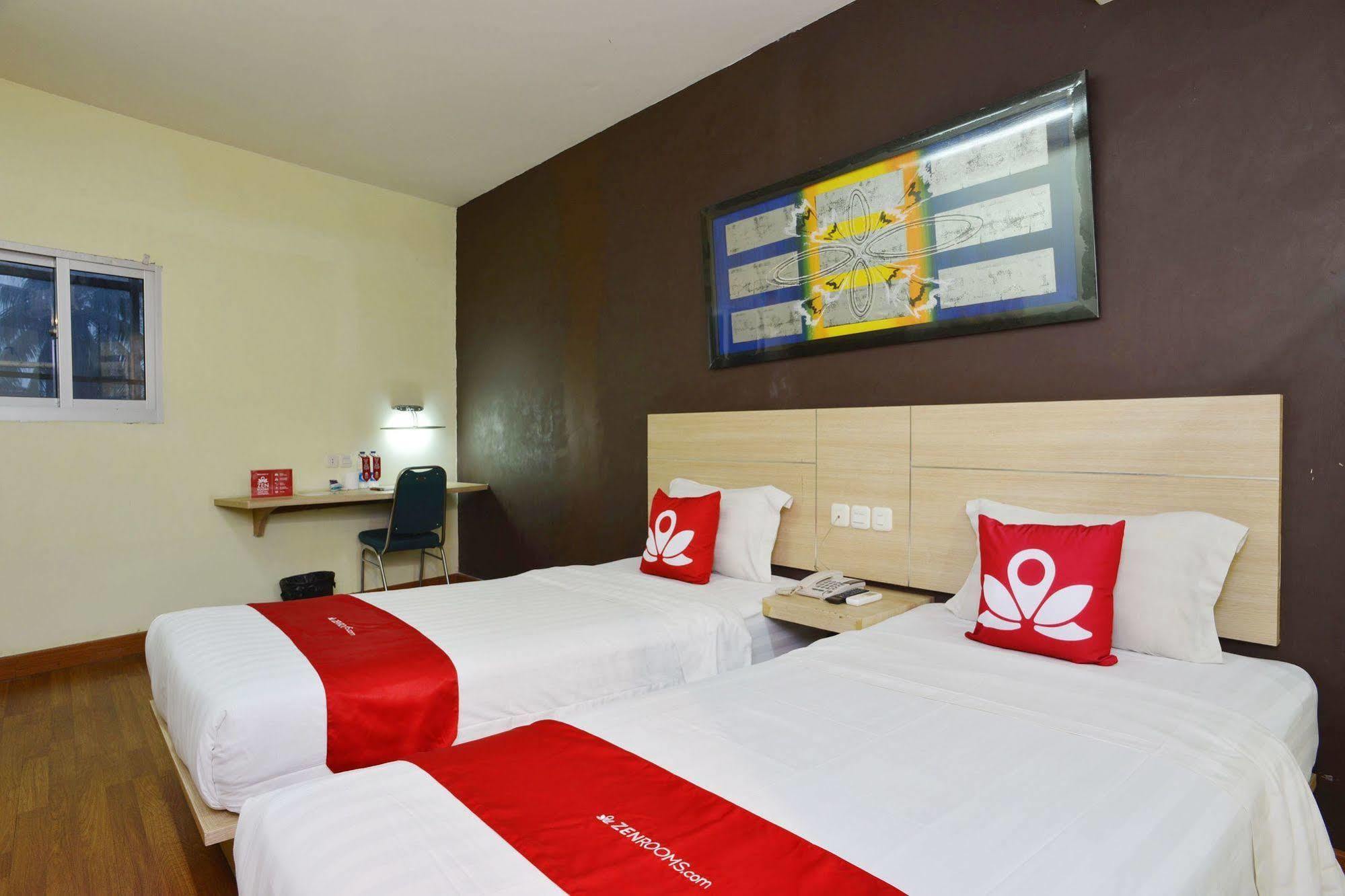 Zen Rooms Rujia Pecenongan Jakarta Bagian luar foto